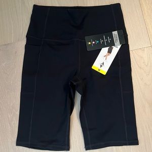 NWT Sketchers Ladies Spandex Shorts